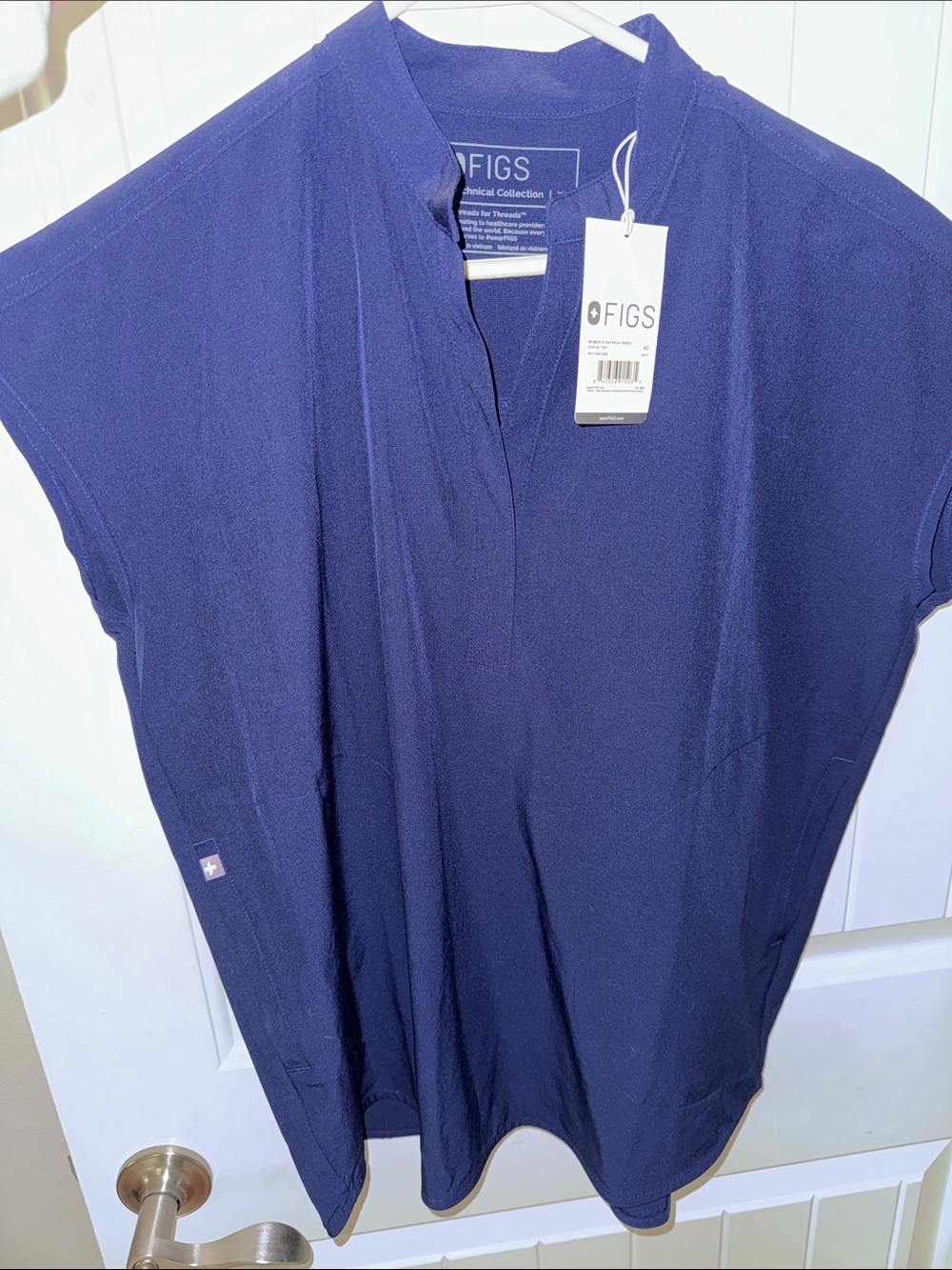 FIGS Navy Relaxed V-Neck Tunic Top